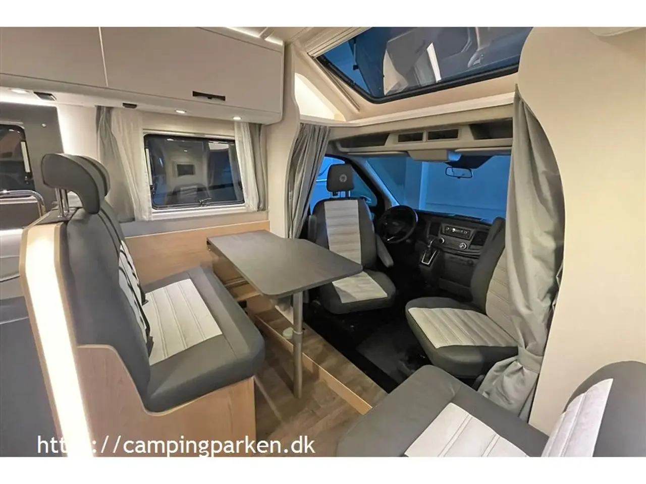 Billede 4 - 2024 - SunLight Sunlight autocamper med meget udstyr, automatgear og få kilometer