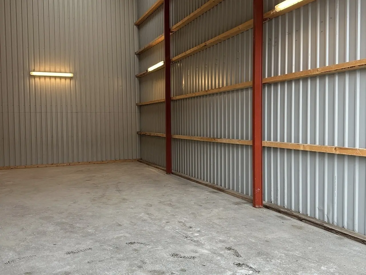 Billede 4 - 180 m2 højloftet lager