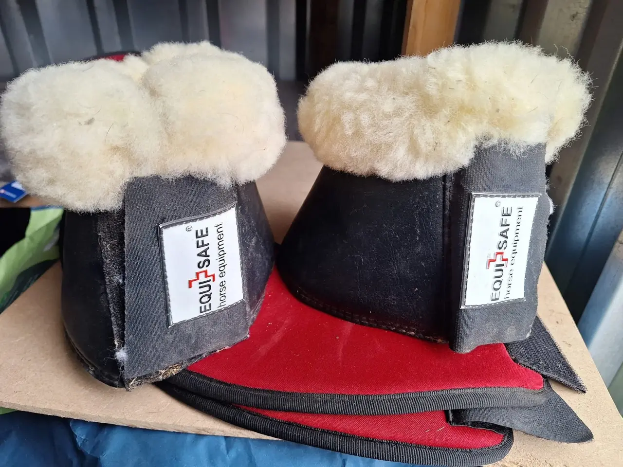 Billede 3 - Klokker og 1 boots sælges