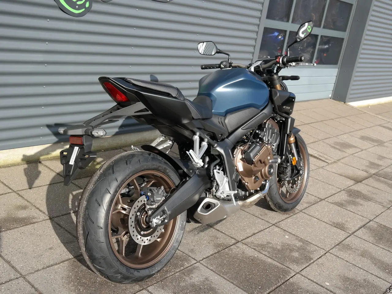 Billede 3 - Honda CB 650 R E-Clutch MC-SYD BYTTER GERNE