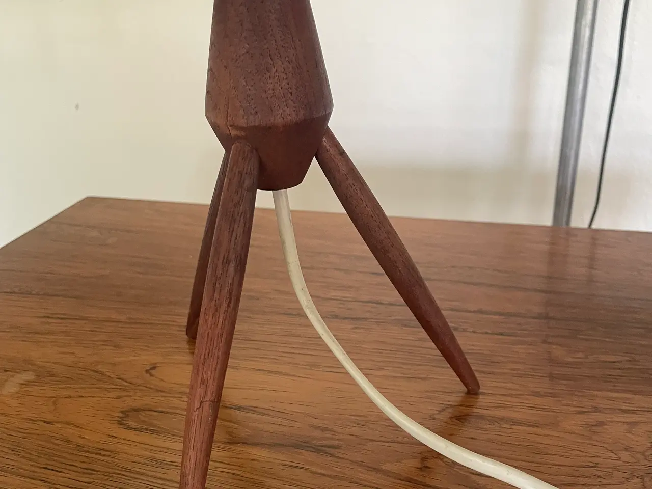 Billede 3 - Teaktræ bord lampe