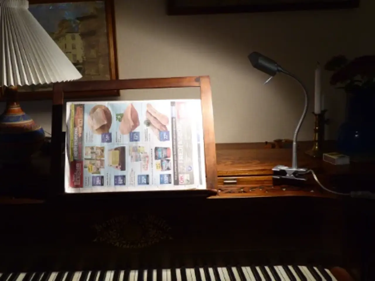 Billede 2 - Arbejds-hobby-reol-senge-klaver-lampe