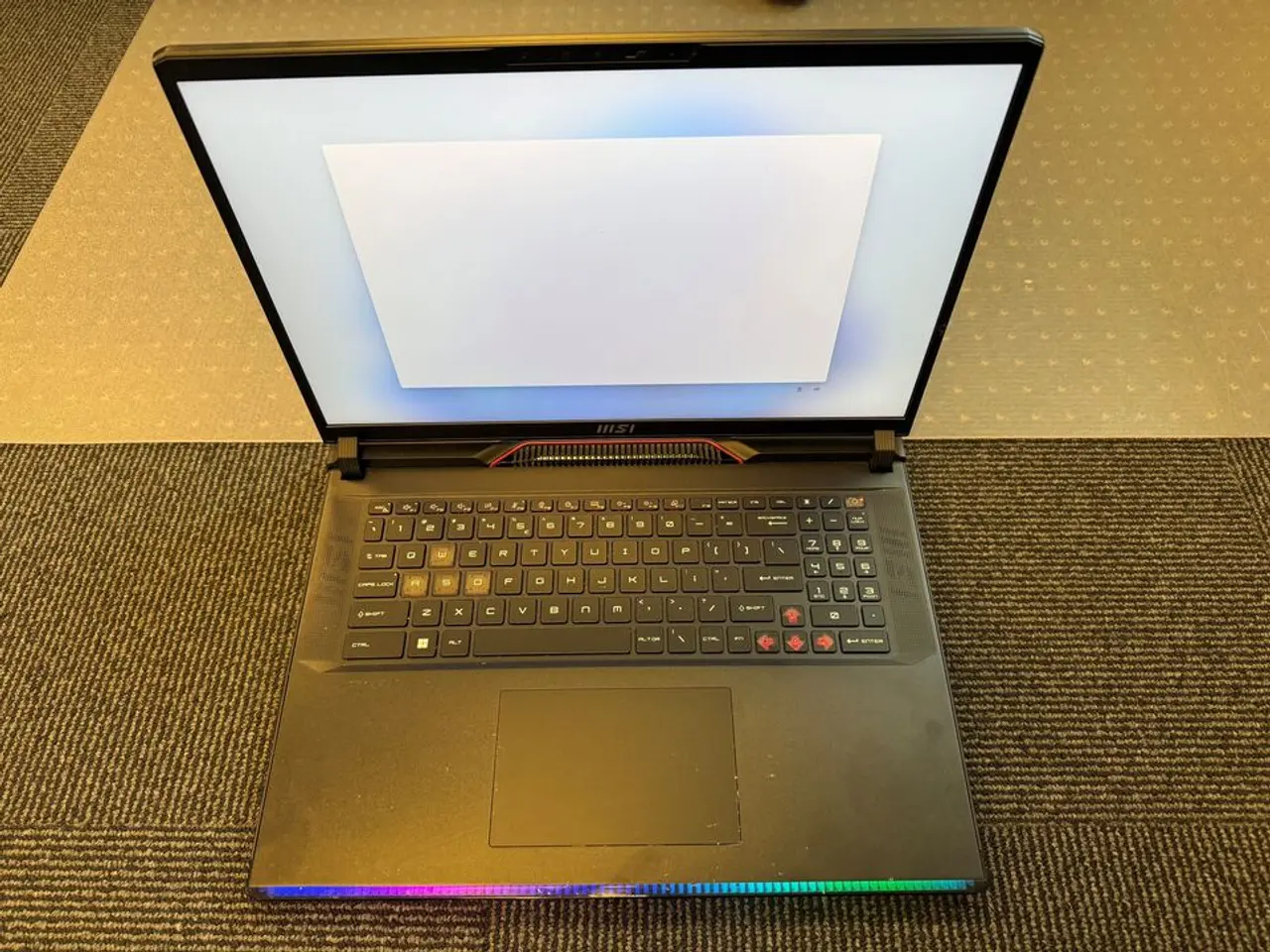 Billede 1 - Bærbar Computer MSI Raider GE78HX 13VI