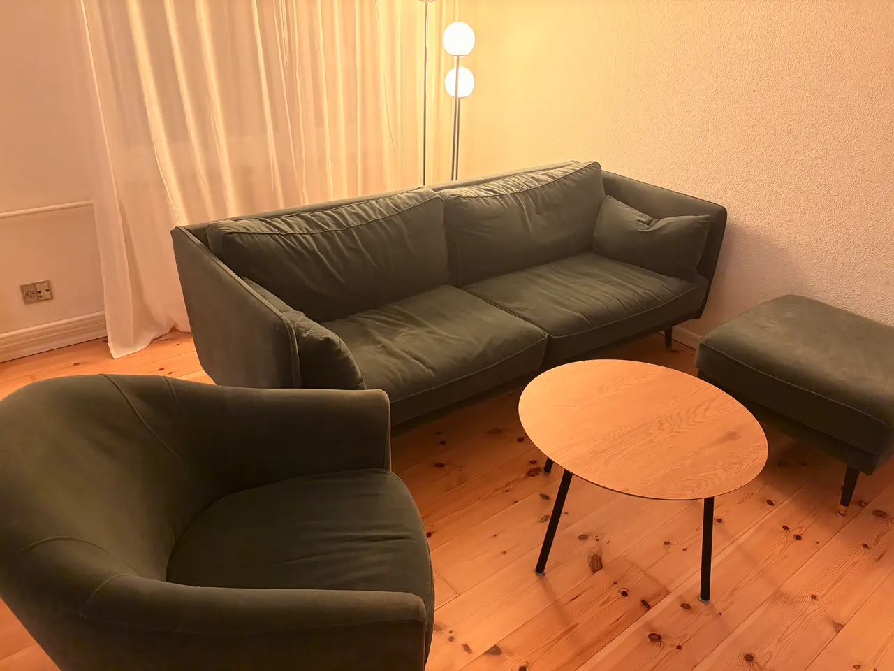 Billede 1 - 2-personers sofa med flytbar chaiselong og stol