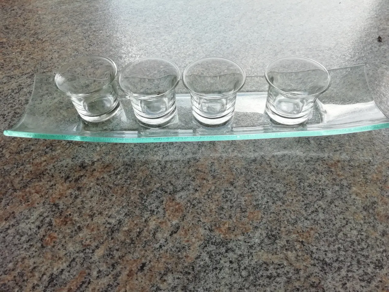 Billede 2 - glasfad med 7 glas
