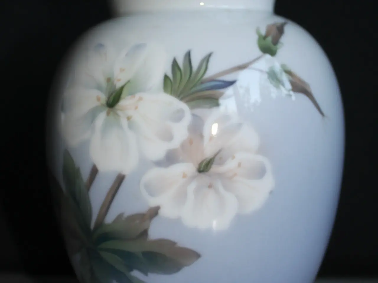Billede 2 - Vase med julerose fra Royal Copenhagen