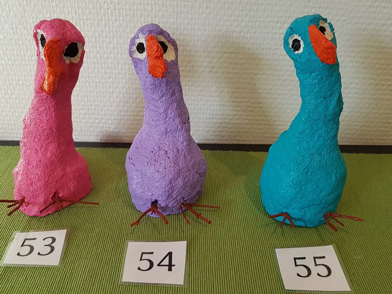 Billede 1 - Hjemmelavede siddende skæve fugle