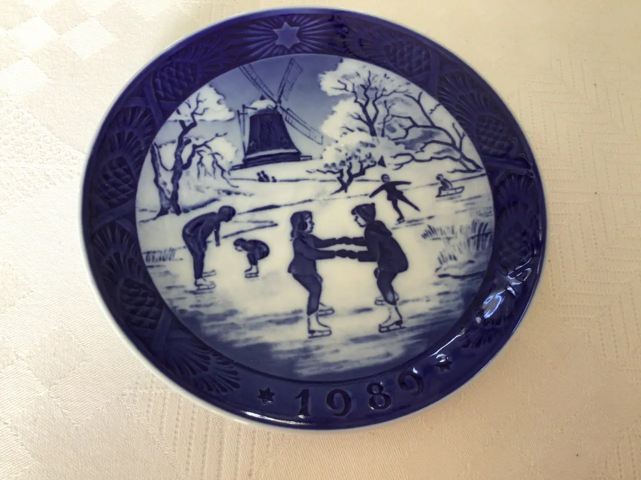 Billede 1 - Royal Copenhagen juleplatte 1989