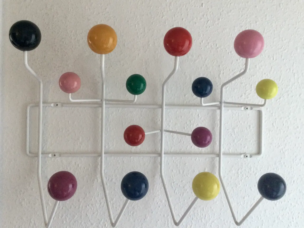 Billede 1 - Eames Hang It All Knagerække