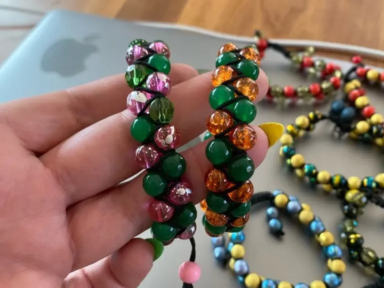 Billede 5 - Nye knyttede armbånd