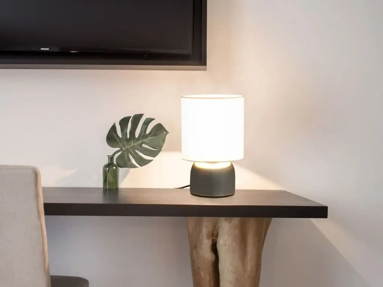 Billede 1 - Bordlamper 2 stk. touch-knap E14 hvid