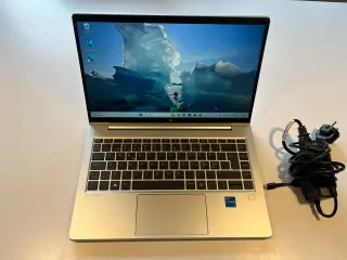 HP probook 440 G8 - 14” FHD - I5 1135G7 16 gb ram