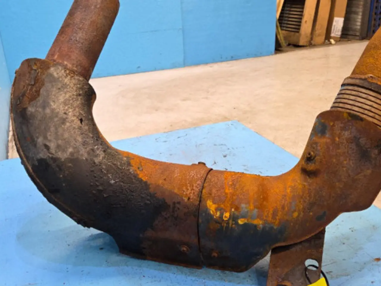 Billede 14 - New Holland T6030 Udstødningsrør 84263752