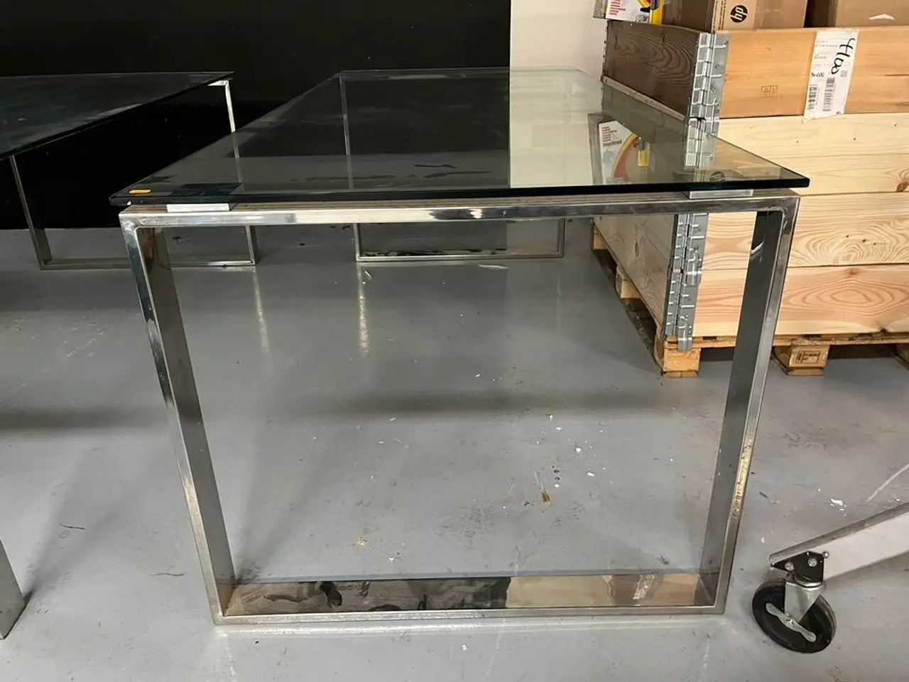 Billede 9 - Glasbord med metal ramme