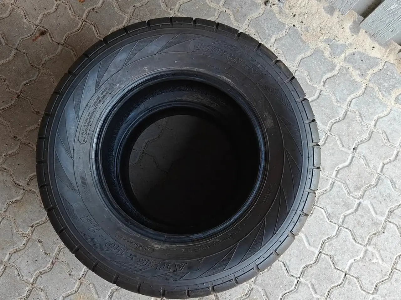Billede 1 - Journey Tyre P349 26x10-14