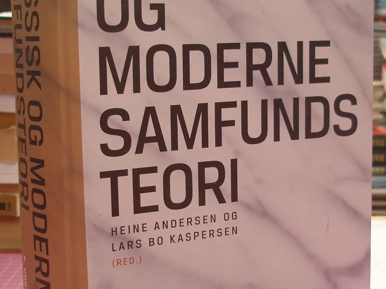 Billede 1 - Klassisk og Moderne Samfundsteori
