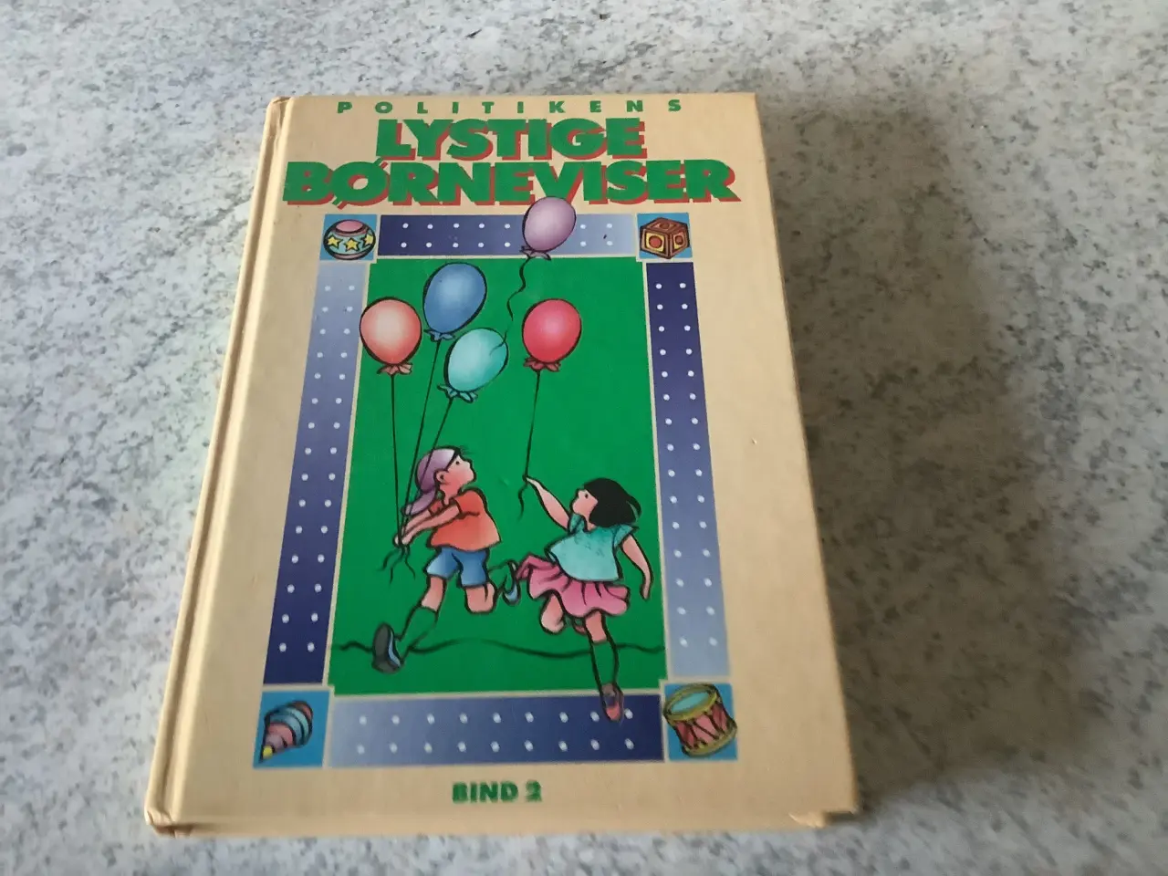 Billede 1 - Helt ny Politikens Lystige børneviser bind 2