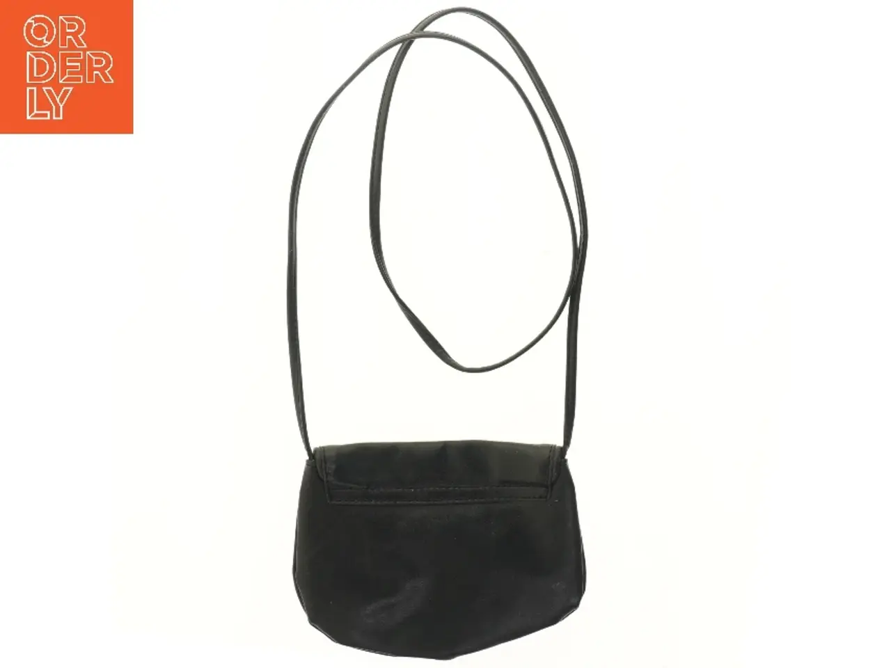 Billede 1 - Sort skuldertaske med sommerfugl fra Even & Odd (str. 20x15 cm)