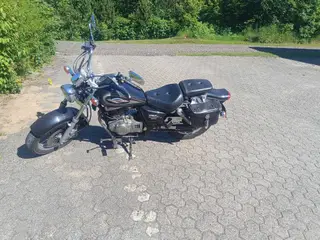 Suzuki GZ 250 CC