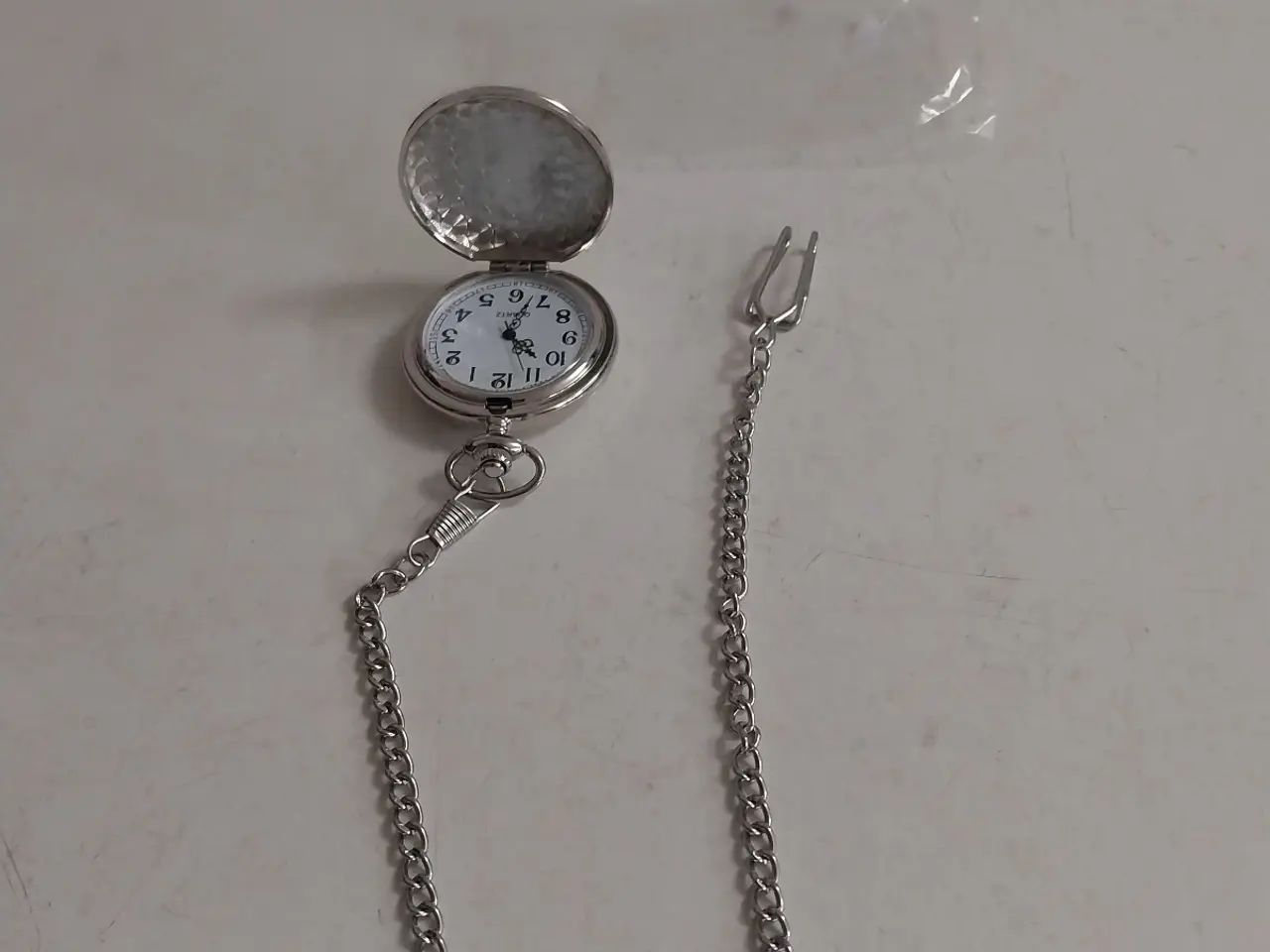 Billede 1 - Sølvfarvet lommeur Quartz