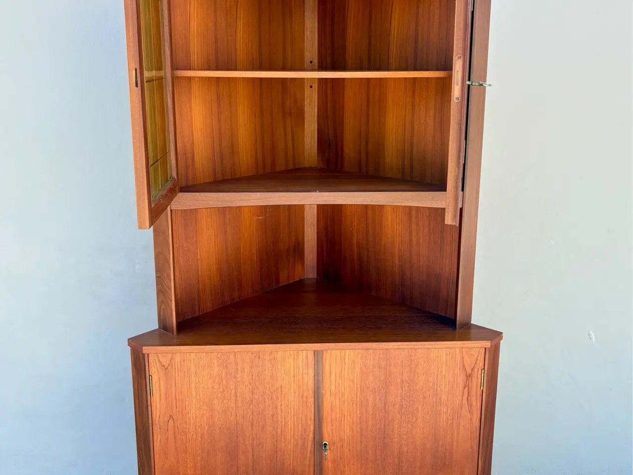Billede 2 - 60’er teak skab MEGET FLOT STAND