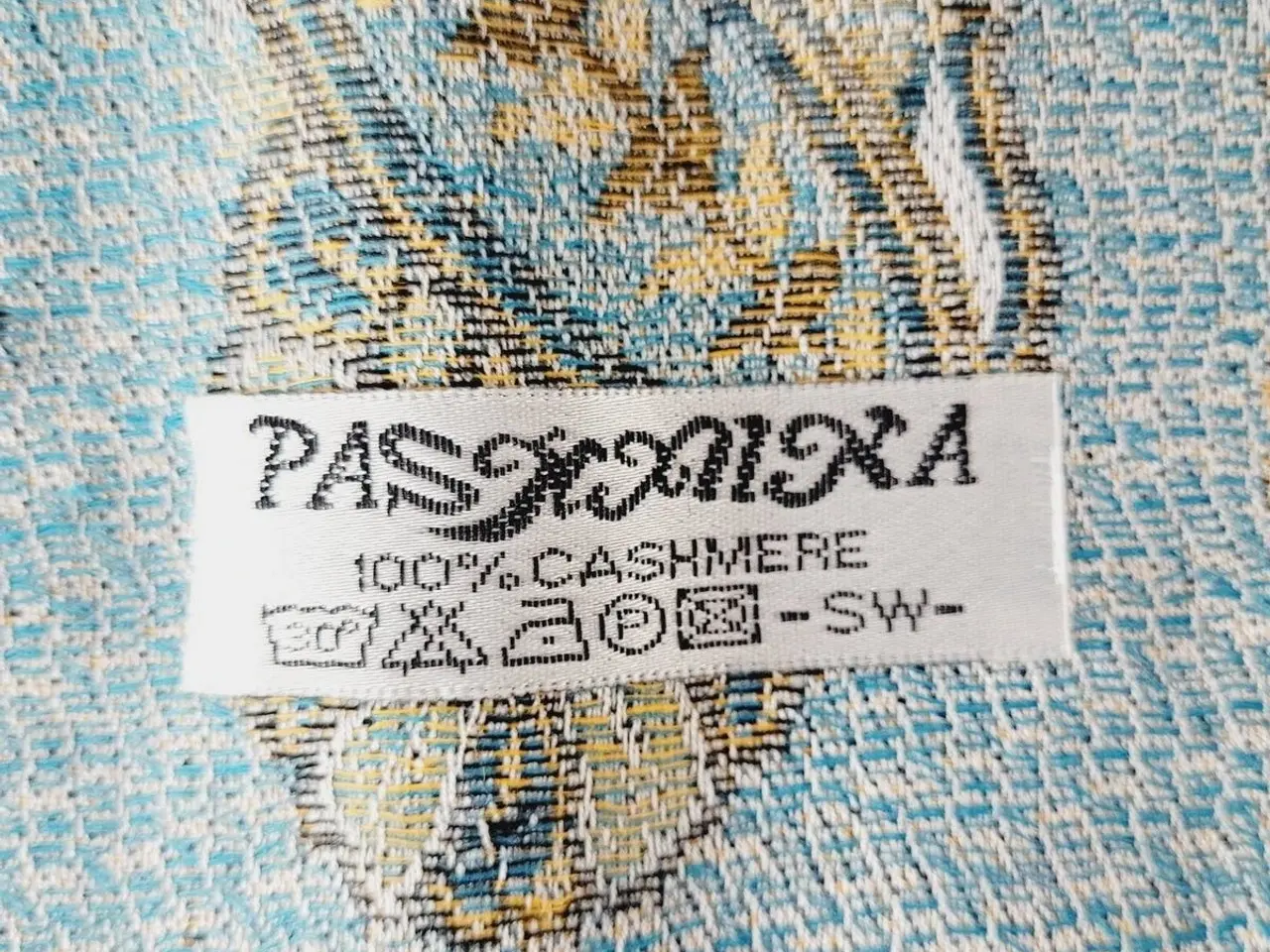 Billede 4 - ⭐️- Elegant og Blødt Pashmina Tørklæde - UBRUGT