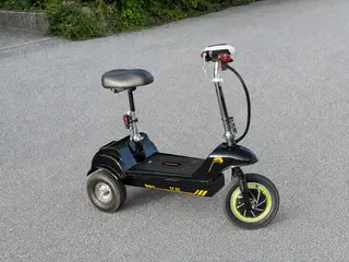 Sammenklappelig 3-hjulet el-scooter–Twofish TF-03