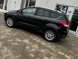 Ford Kuga 1.5 SCTI - Titanium