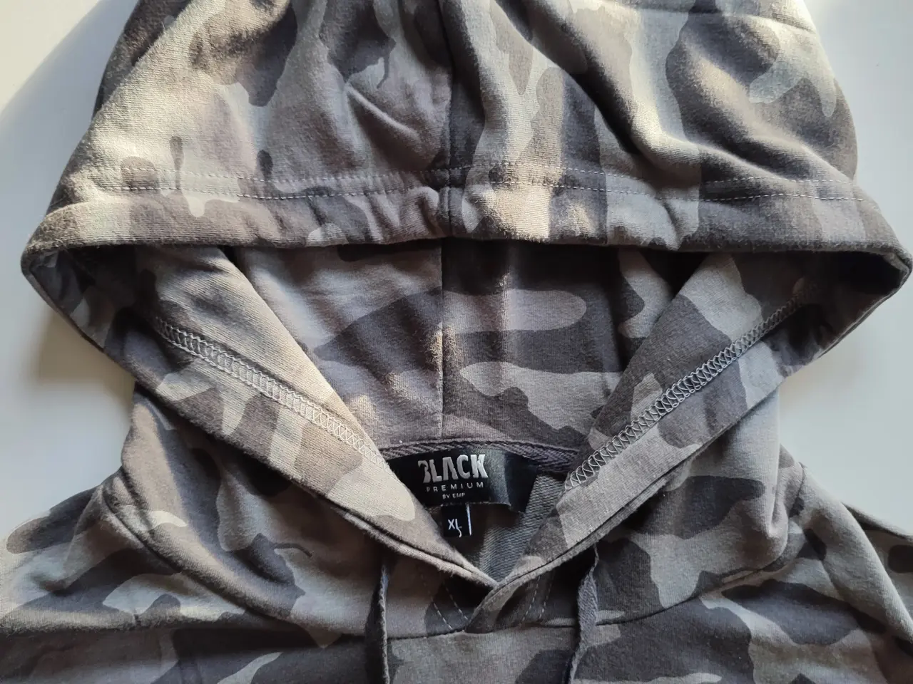 Billede 2 - Hættetrøje, Black by Emp, str XL