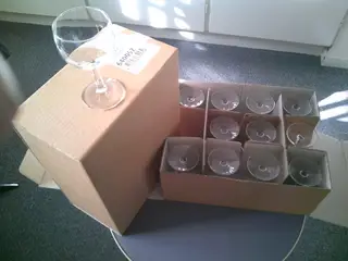 RØDVINS GLAS