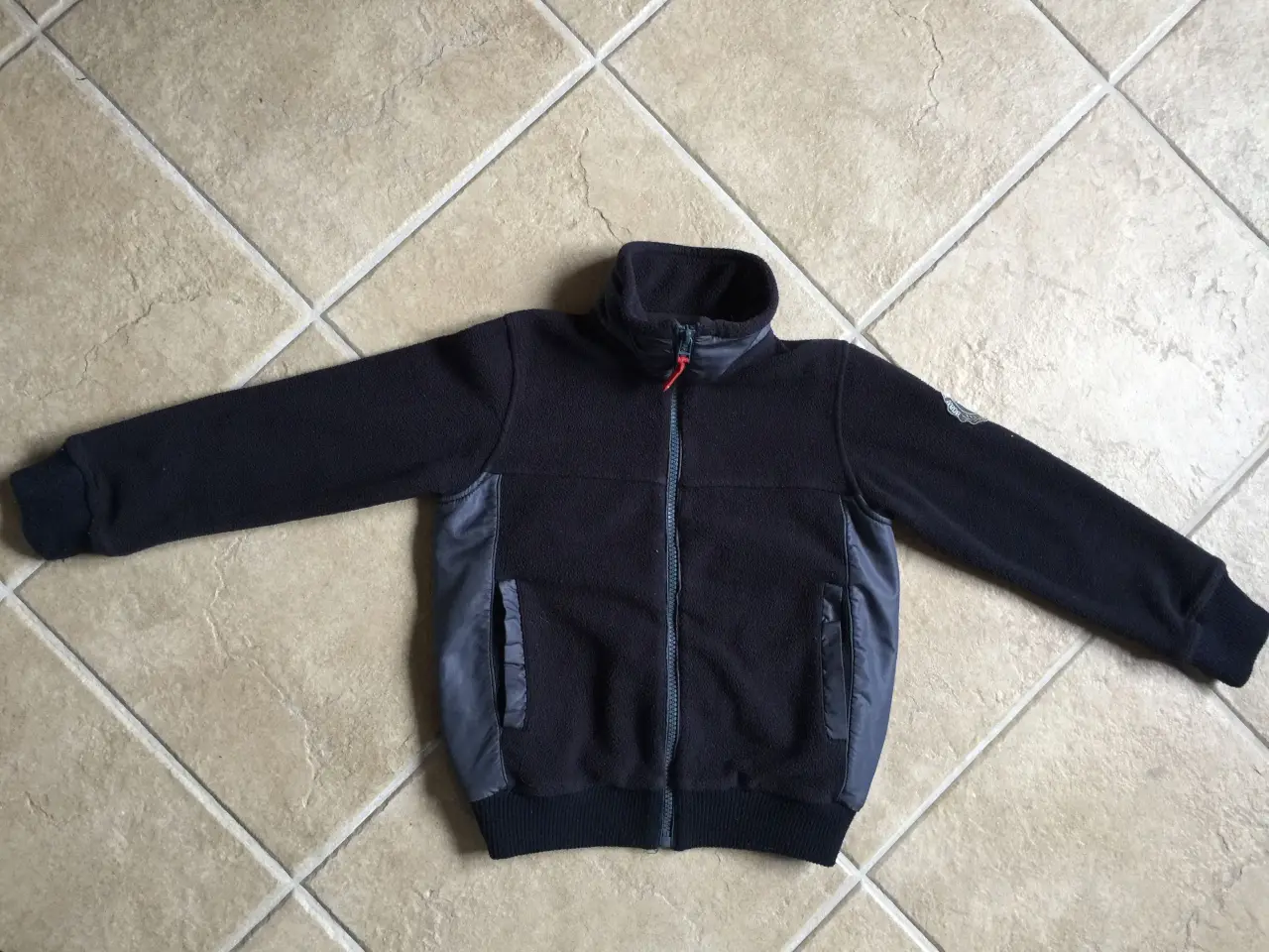 Billede 1 - Drenge fleece jakke str. 110
