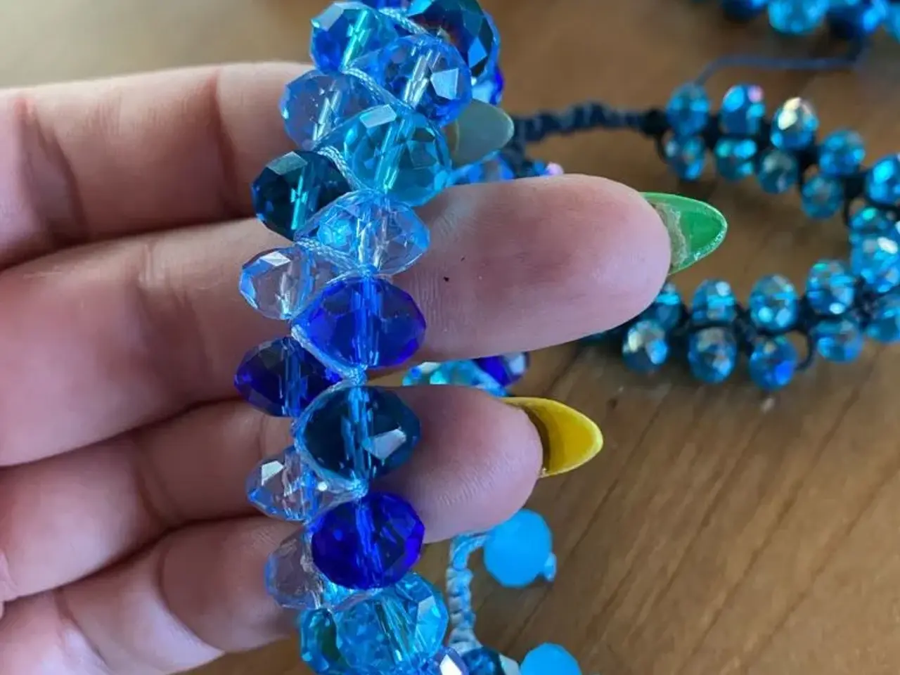 Billede 2 - Nye knyttede armbånd
