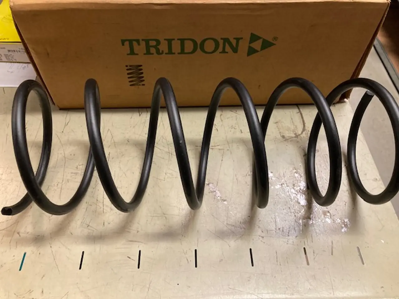 Billede 3 - Audi 100 C1 / C2 spiralfjedre