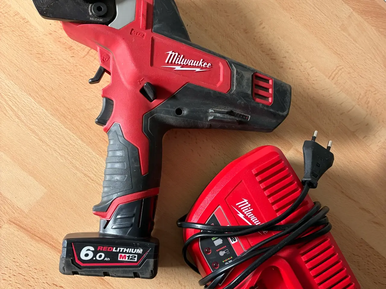 Billede 1 - Kabelsaks M12 Ø32mm Milwaukee