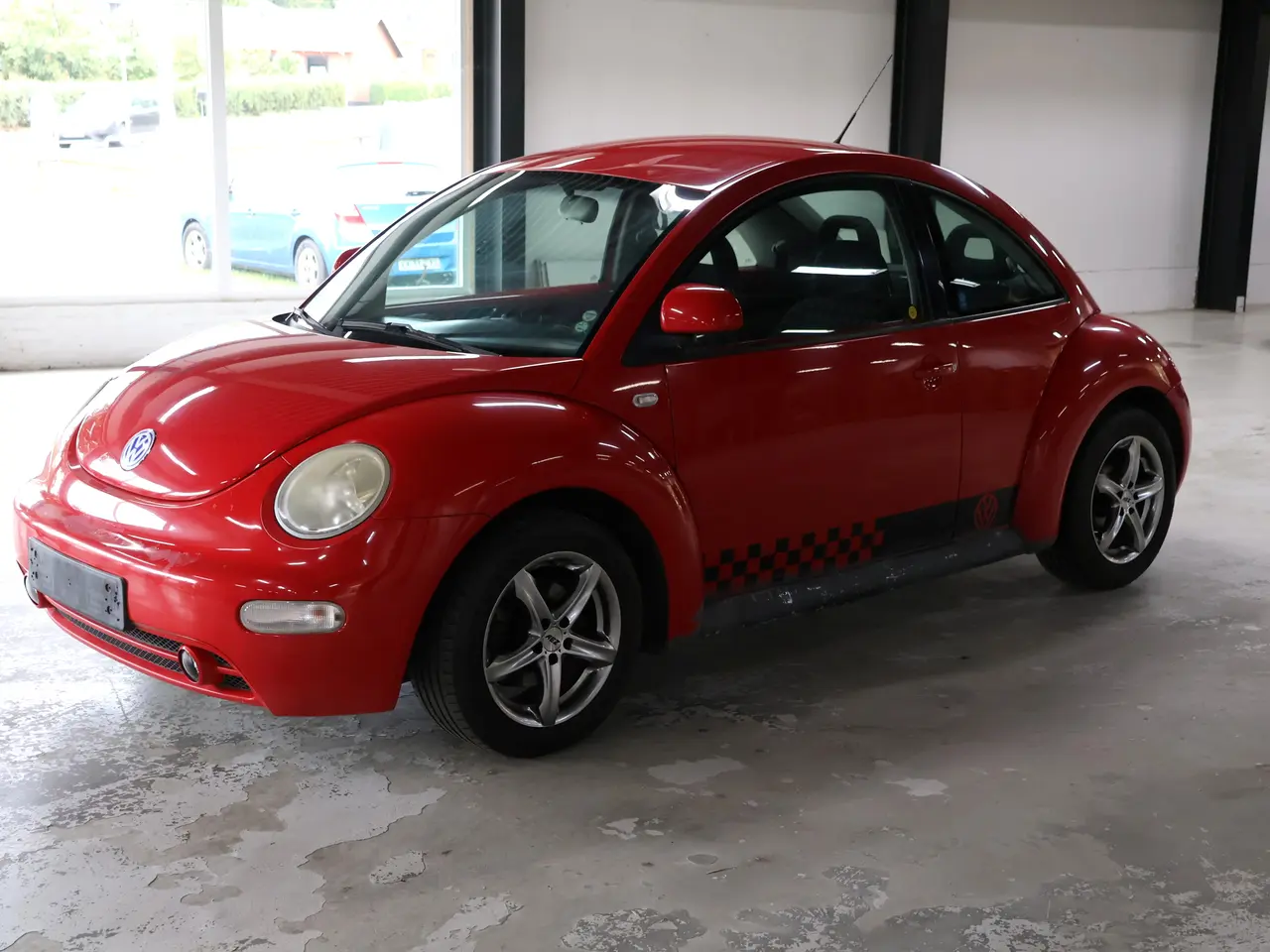 Billede 2 -  VW Beetle 2,0 benzin. årg 1998. Synet 01/10-2025.