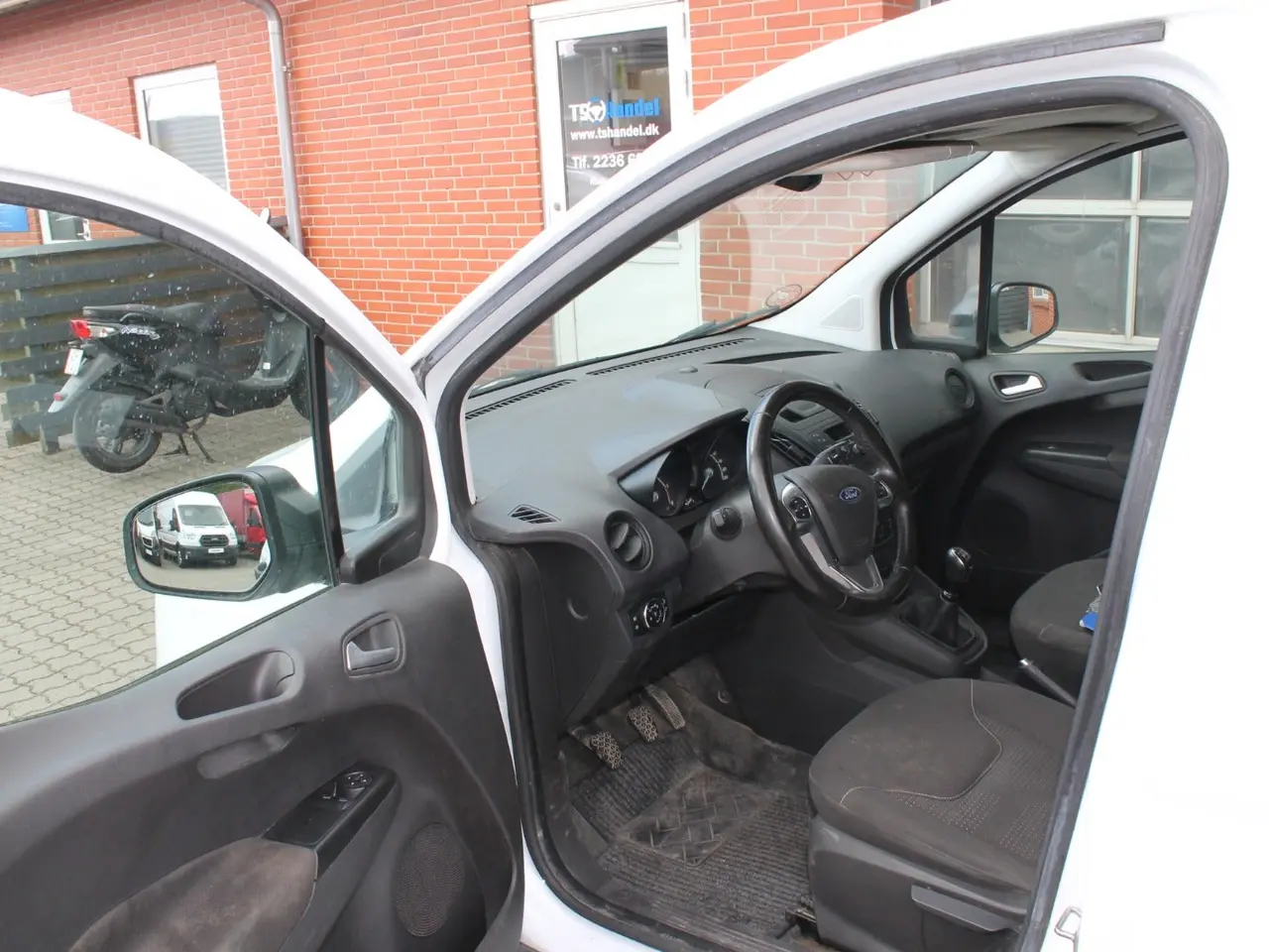 Billede 5 - Ford Transit Courier 1,5 TDCi 100 Limited