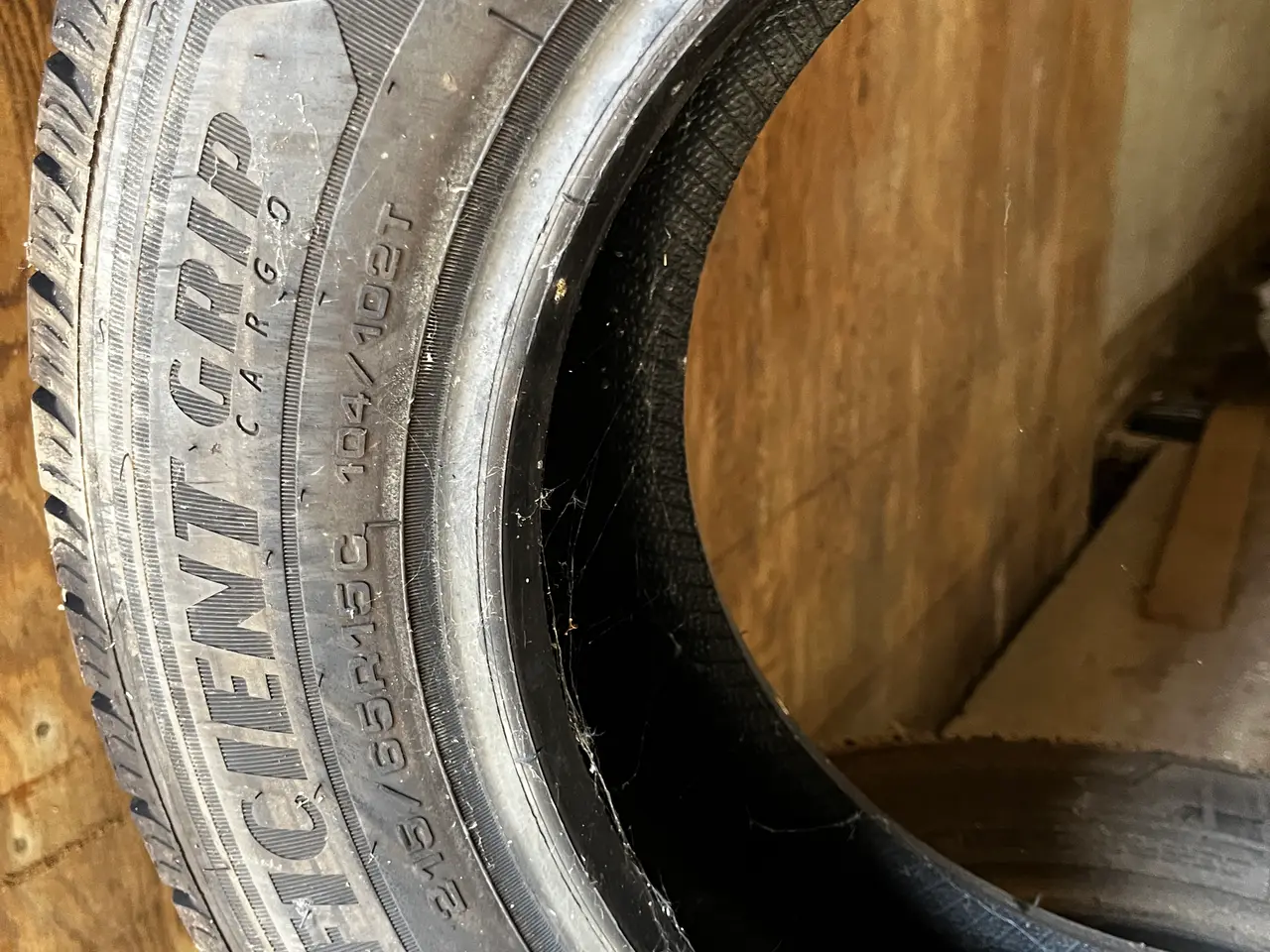 Billede 5 - Dæk GOOD YEAR 215/65R15C 104/102 T