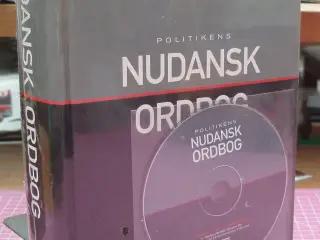 Politikens Nudansk Ordbog med CD-ROM