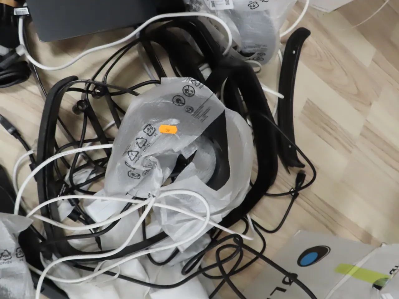 Billede 4 - Div. elektronik tilbehør samt displayport kabler