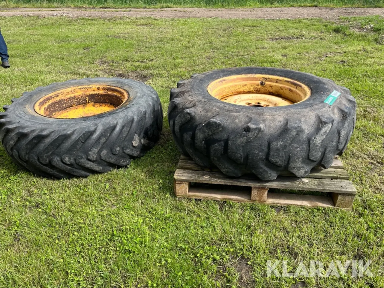 Billede 2 - Dæk Firestone/Goodyear, 2 Styk