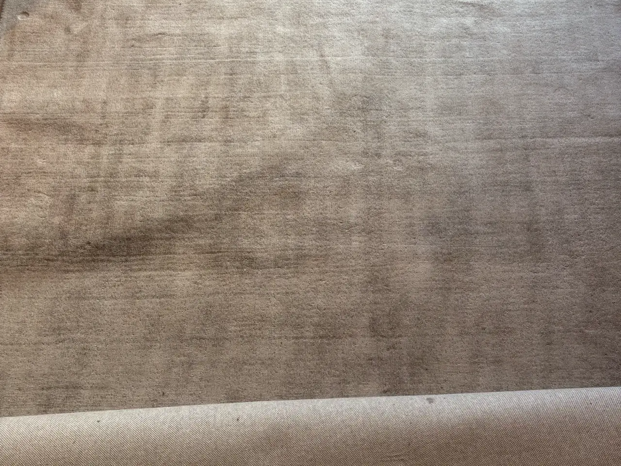 Billede 2 - Ellos Home Viskosetæppe “London” 200×300 cm – lyse