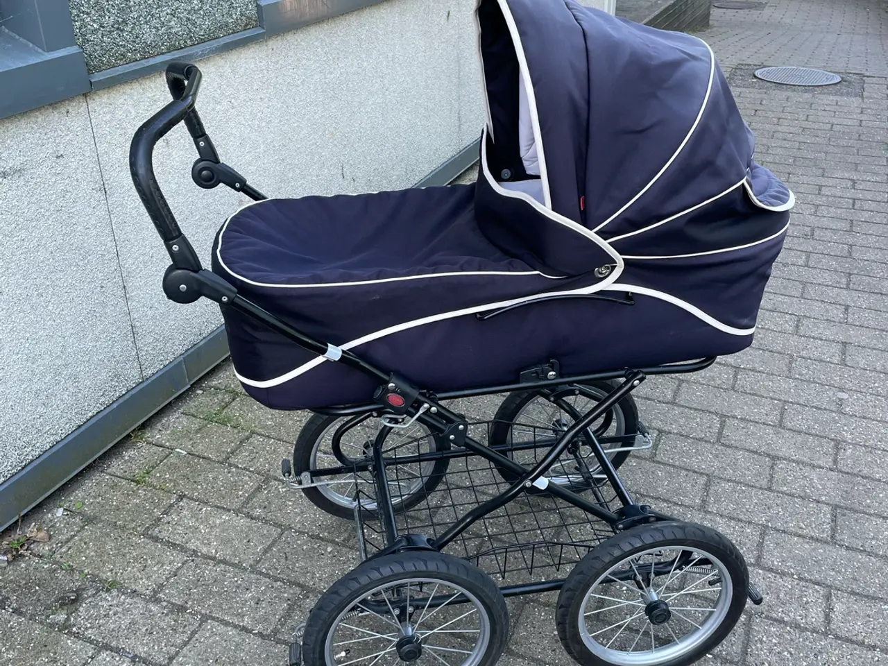 Billede 1 - Barnevogn odder , 97 cm