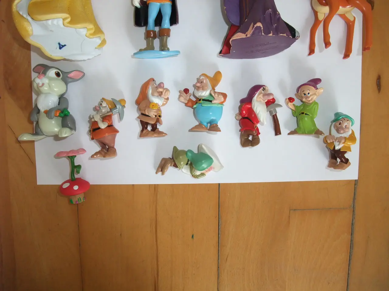 Billede 4 - Snehvide og de 7 Dværge Figurer