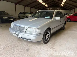 Veteranbil Mercedes Benz C250D 5 cylinder
