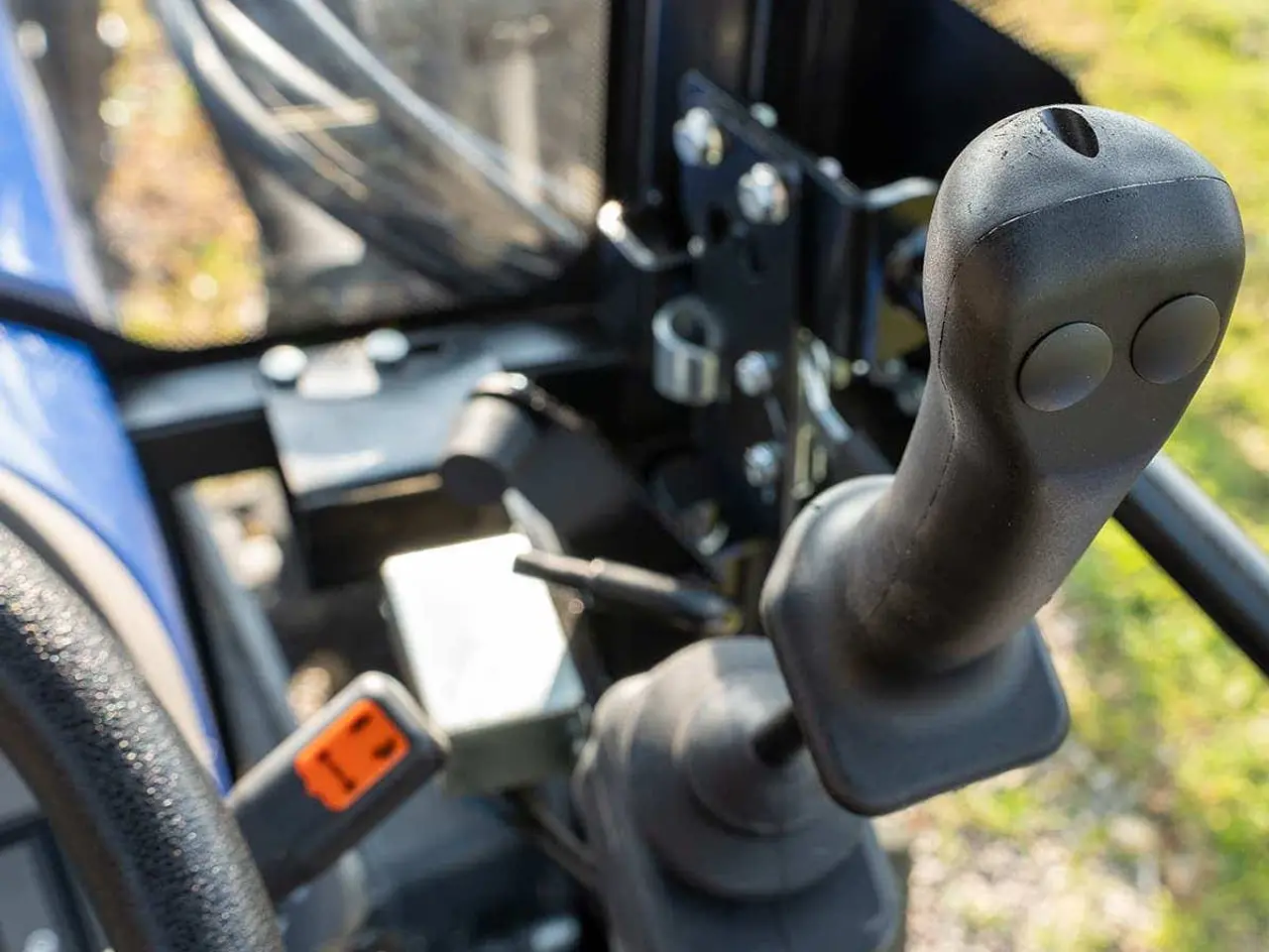 Billede 21 - Traktor Lovol 25 hk med frontlæsser, Stage V