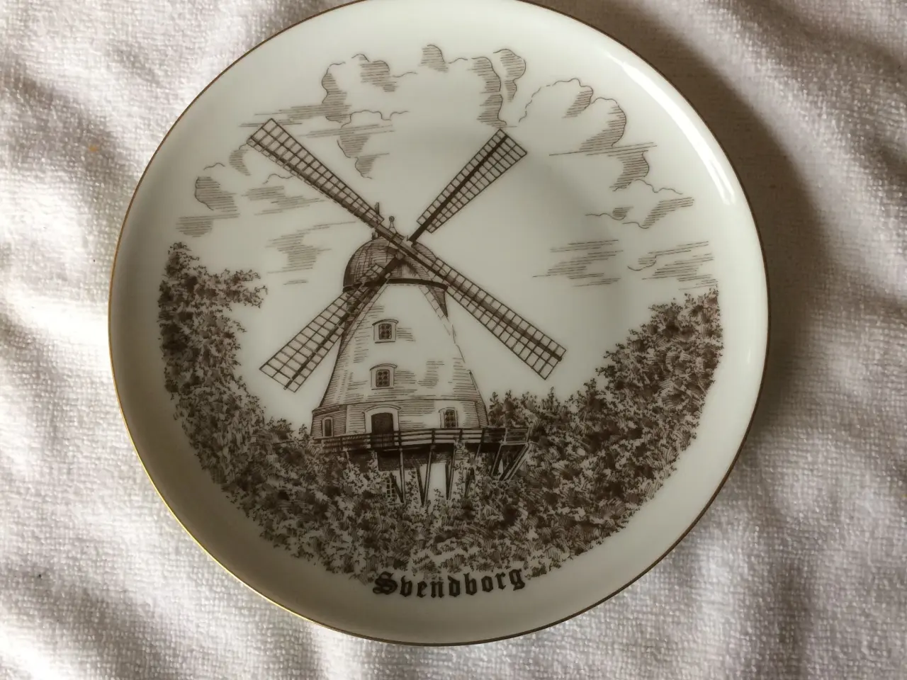 Billede 1 - B & G Platte, Svendborg
