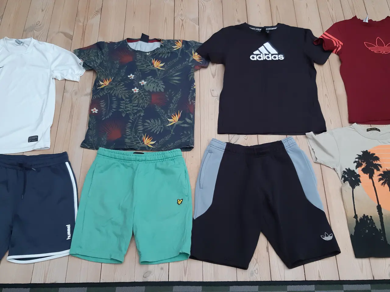 Billede 1 - STR 10 - 12 ÅR - 8 par shorts 300 kr eller pr del