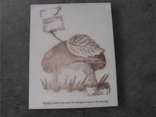 Poetiske papirark med smuk svampeillustration