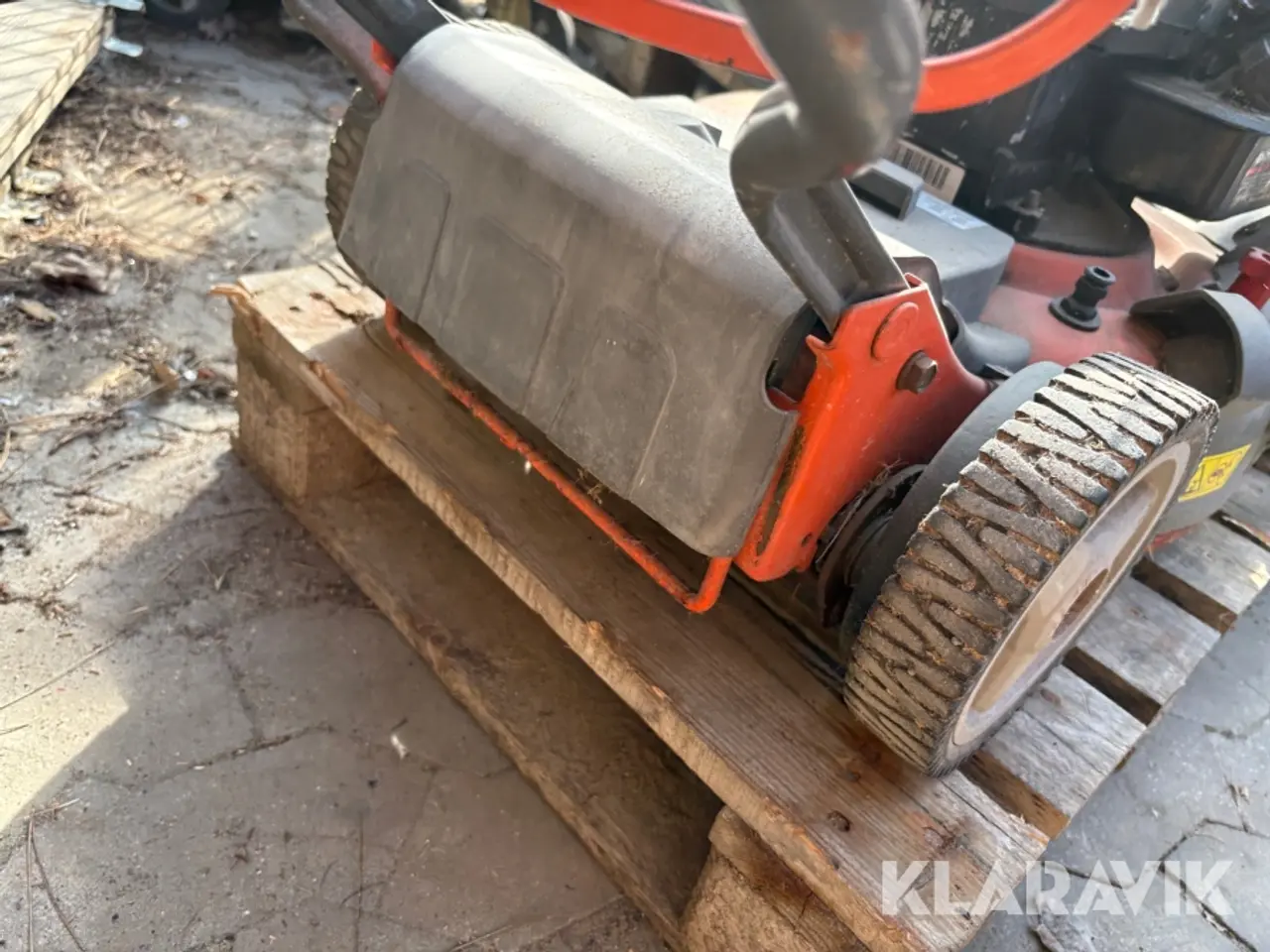 Billede 11 - Græsslåmaskine Husqvarna M145SV