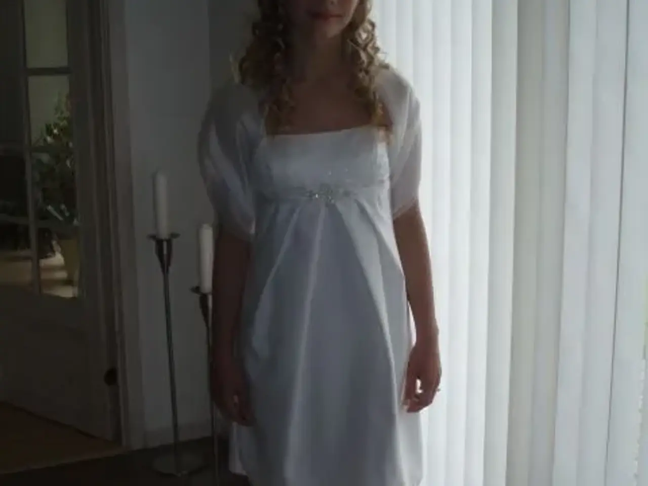 Billede 2 - Lilly konfirmationskjole